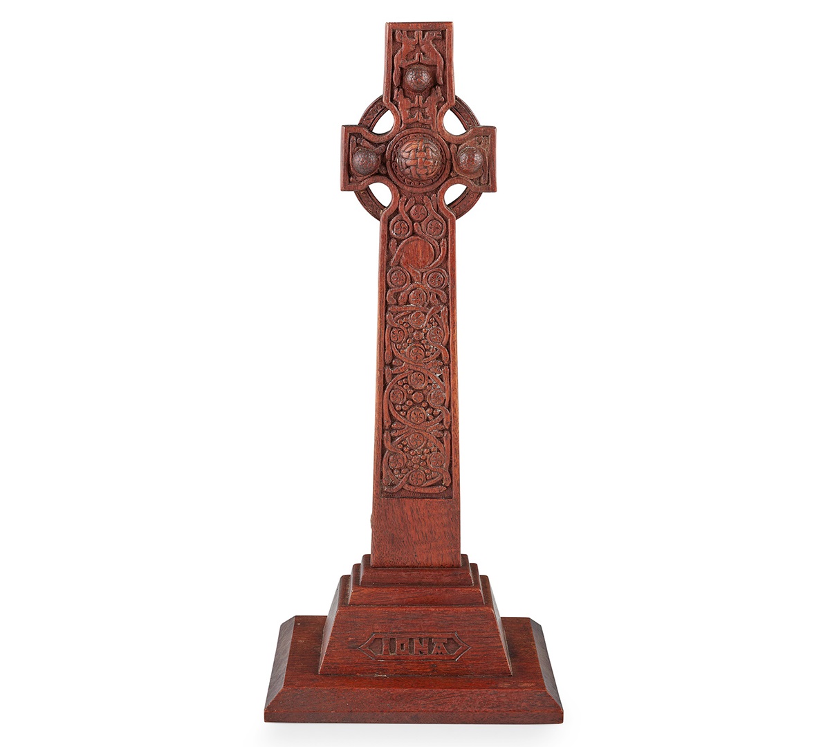 LOT 241 | IONA - A SCOTTISH PROVINCIAL OAK CROSS | ATTRIBUTED ALEXANDER RITCHIE | £600 - £800 + fees